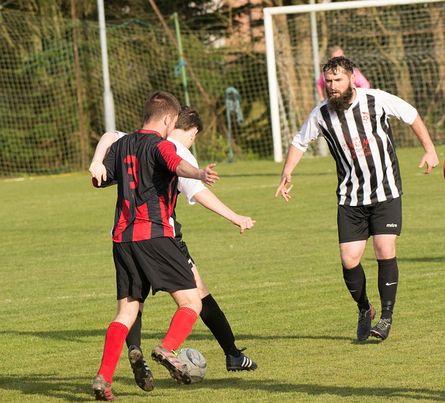 做出引人注 做出引人注